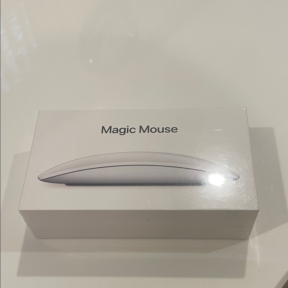 Apple Magic Mouse in White
